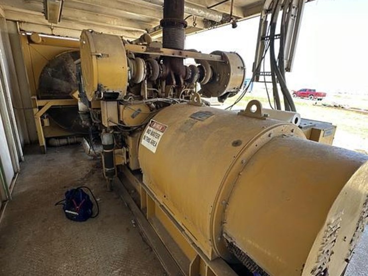 2001-caterpillar-3508-image-10