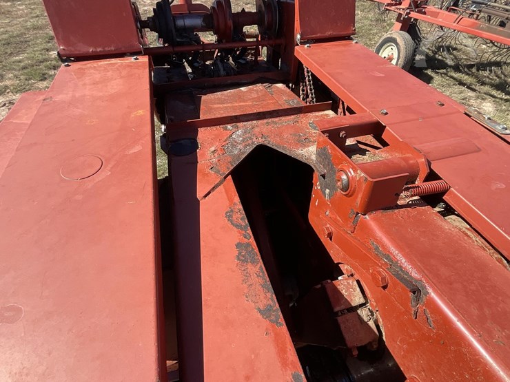 2001-hesston-4590-image-20