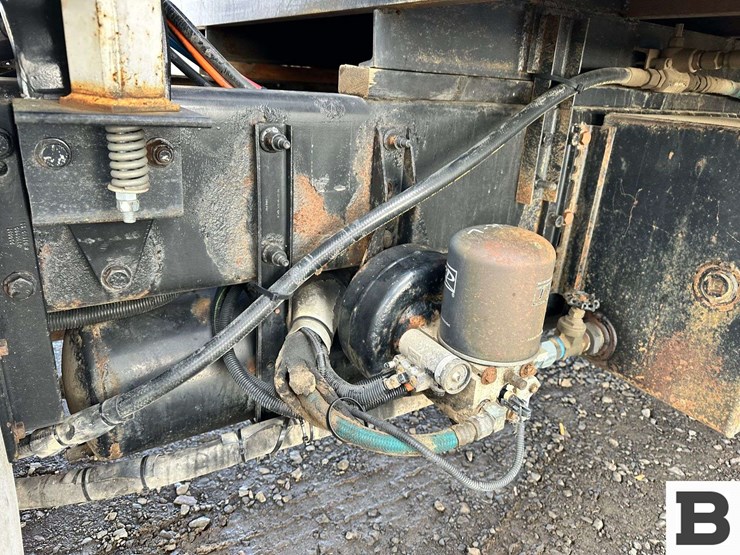 2008-peterbilt-386-image-39