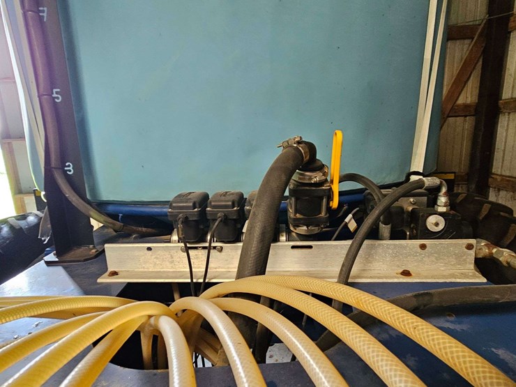 blue-jet-liquid-28-applicator-image-6