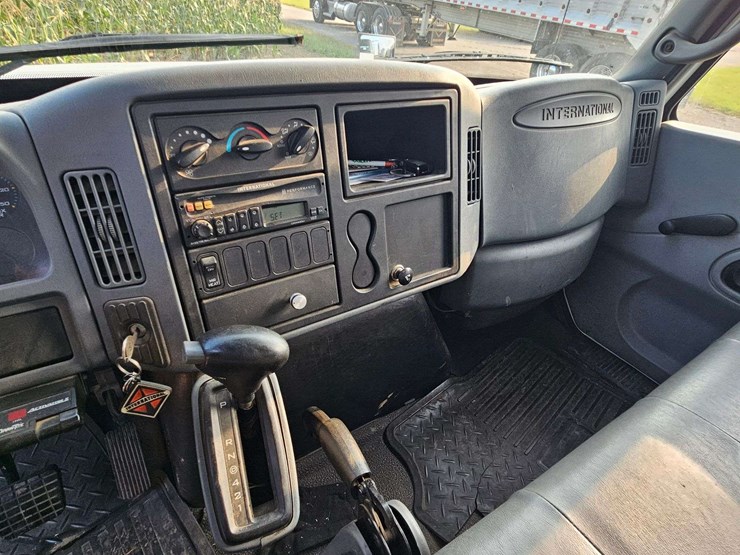 2003-international-4200-image-38
