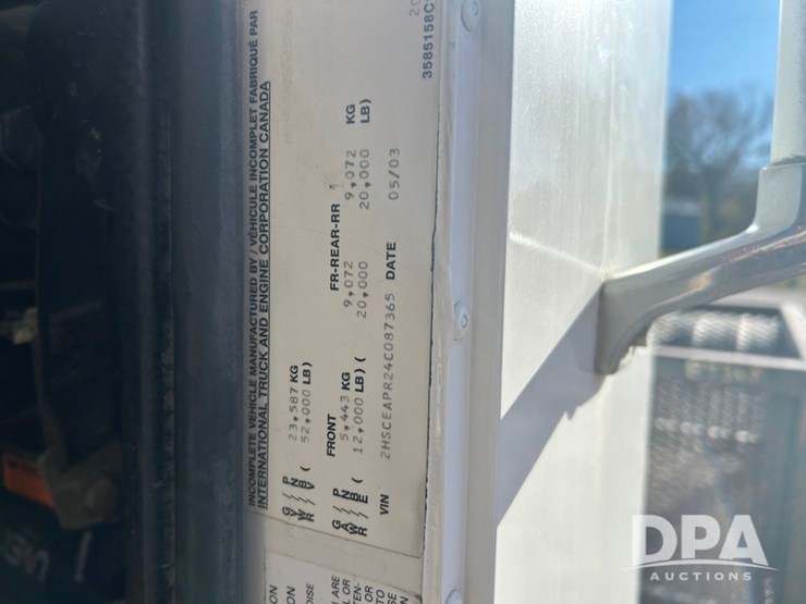 2004-international-9200i-image-62