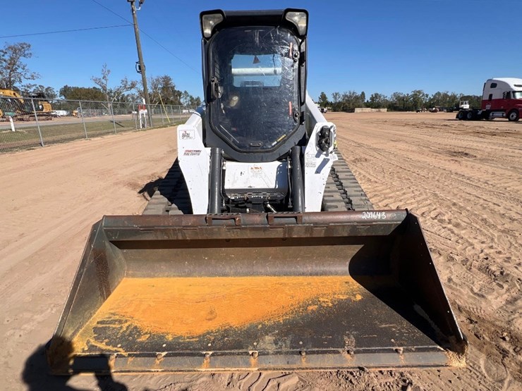 2021-bobcat-t870-image-7