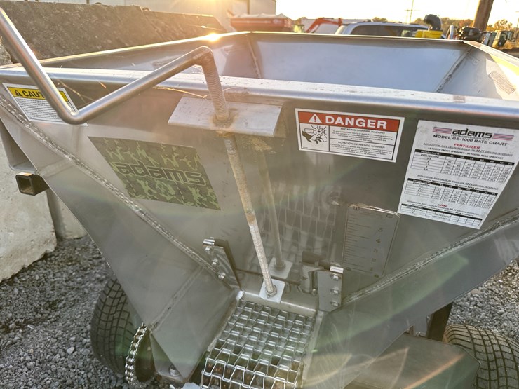 #32844-•-adams-ge-1000-fertilizer-wagon-s/n:-gel2063-image-11