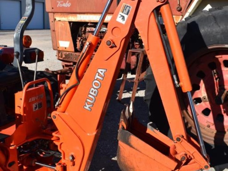 kubota-la463-image-6