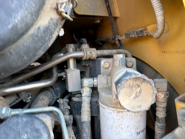 #32837-•-komatsu-39px-crawler-dozer-km10d130kka096648-image-55