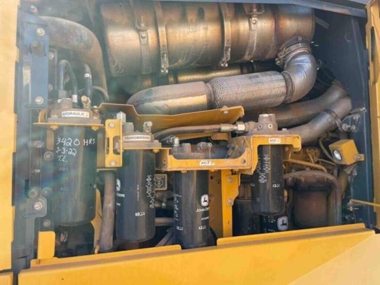 2018-deere-672g-image-21