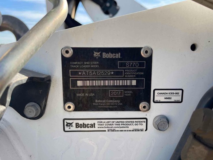 2017-bobcat-s770-image-21