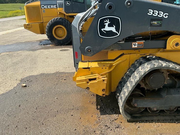 2019-deere-333g-image-18