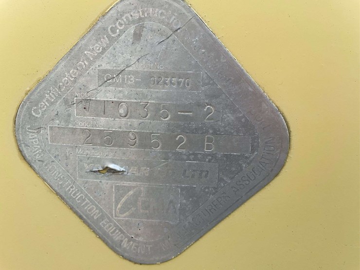 yanmar-vio35-image-8