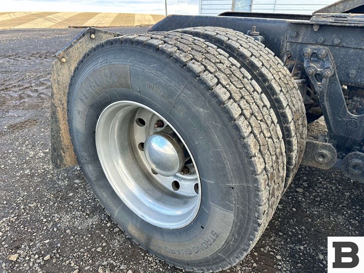 1999-kenworth-t800-image-56