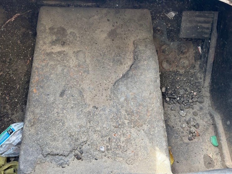 2022-bobcat-s740-image-32