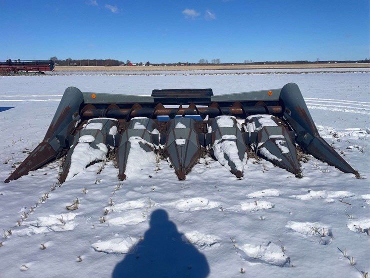 allis-chalmers-630a-corn-head-image-1