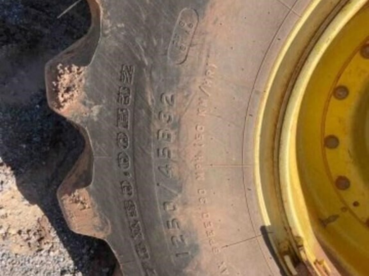 2014-john-deere-9510r-image-10