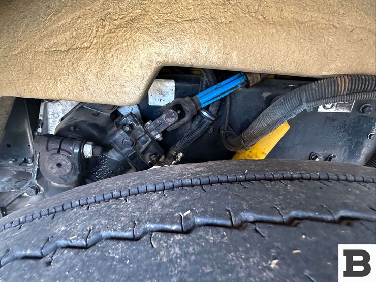 2000-peterbilt-grain-truck---lewiston,-id-image-11