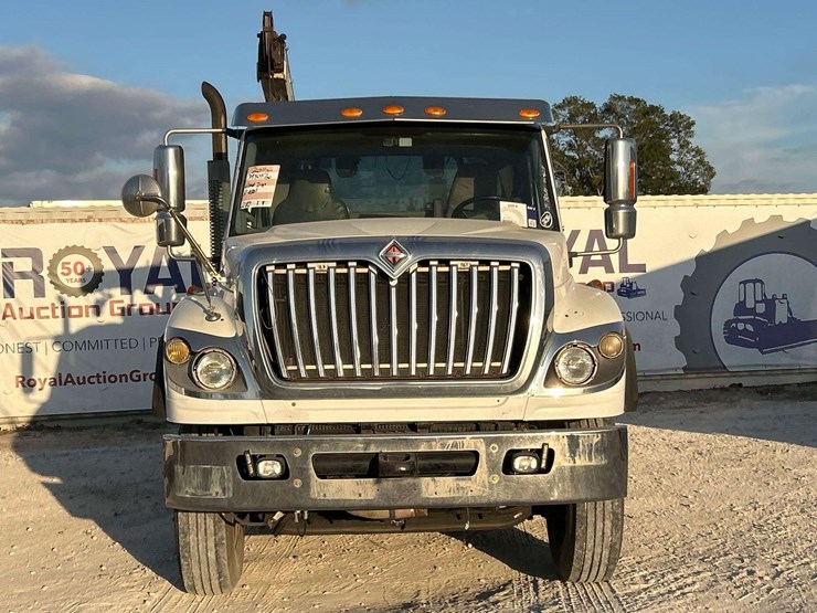 2011-international-workstar-7400-image-25