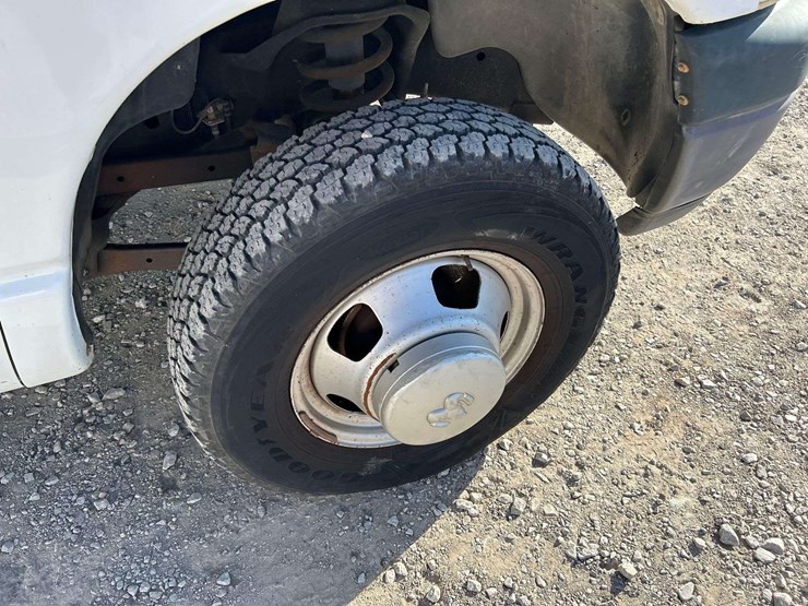 2009-dodge-ram-3500-image-24