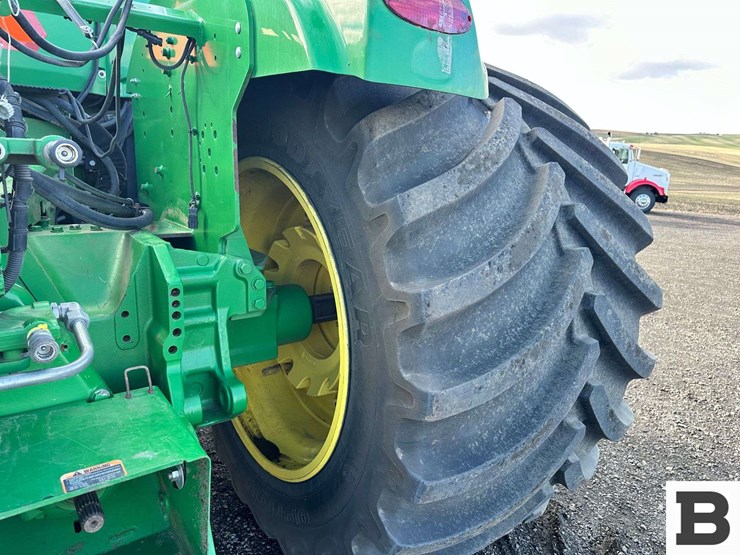 2014-john-deere-9460r-image-52