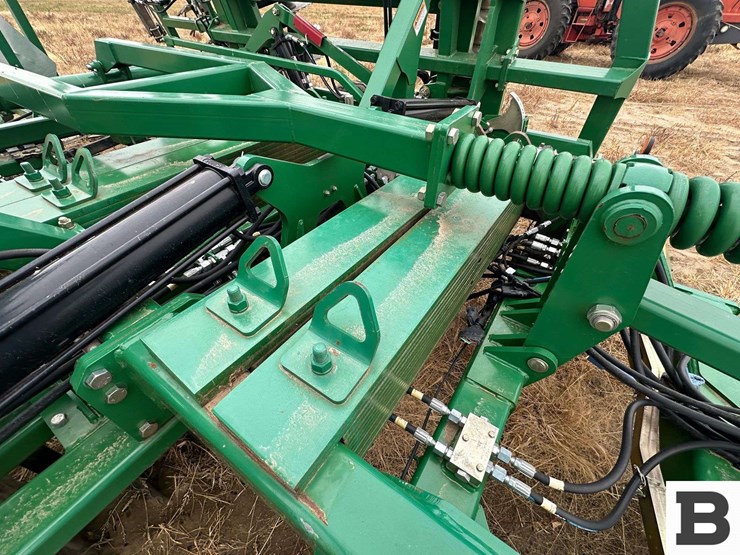 great-plains-2400tm-image-47