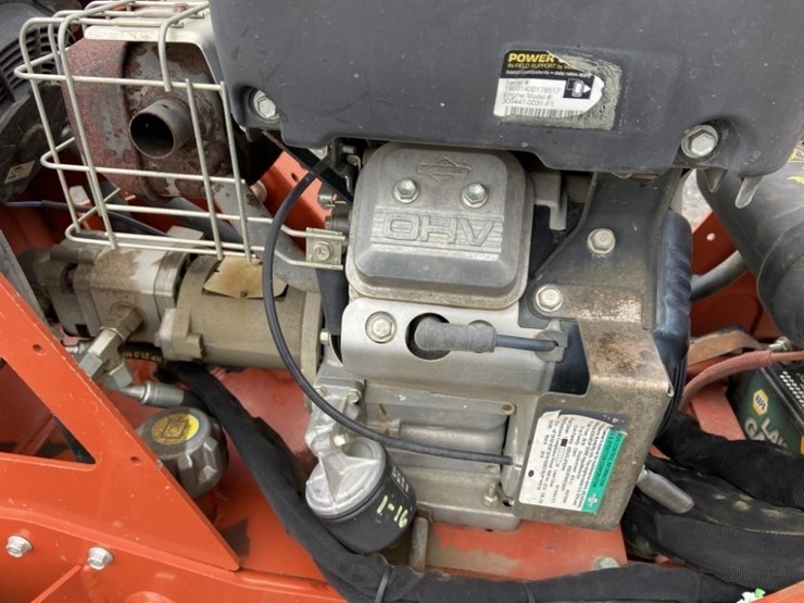 2017-ditch-witch-c16x-image-26