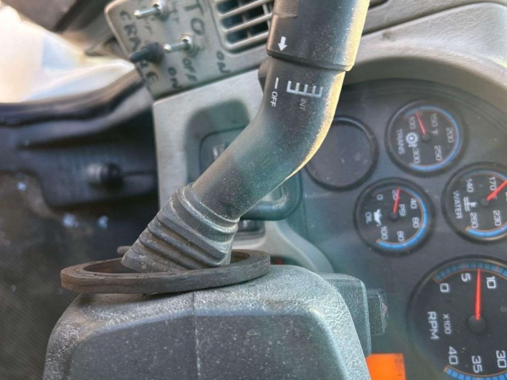 2011-international-workstar-7400-image-21