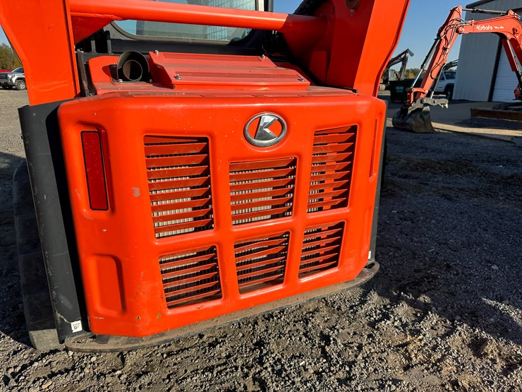 kubota-svl75-2-image-17