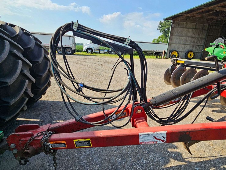 case-870-disk-chisel-plow-image-10