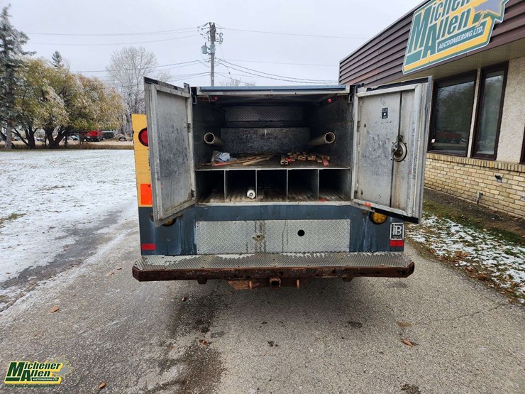 2012-chevrolet-silverado-2500hd-image-8