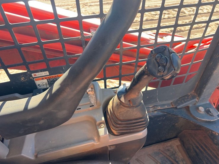 2019-kubota-svl75-2-image-28