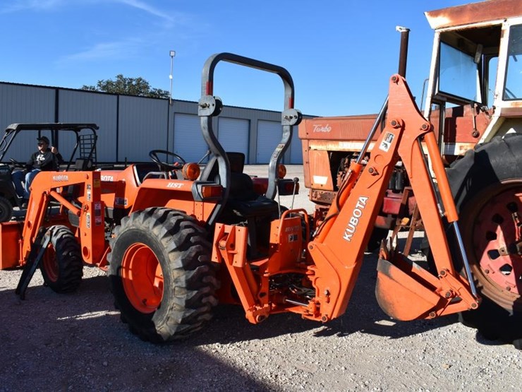 kubota-la463-image-5