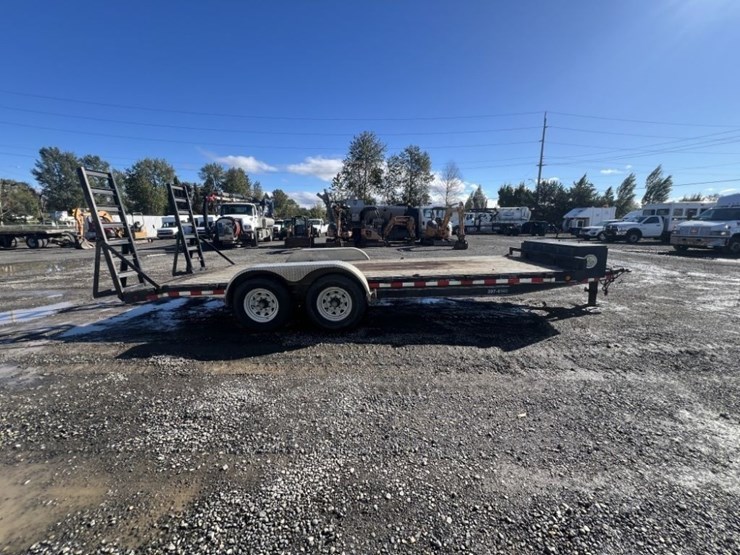 2008-pj-trailers-ch202-t/a-equipment-trailer-image-3