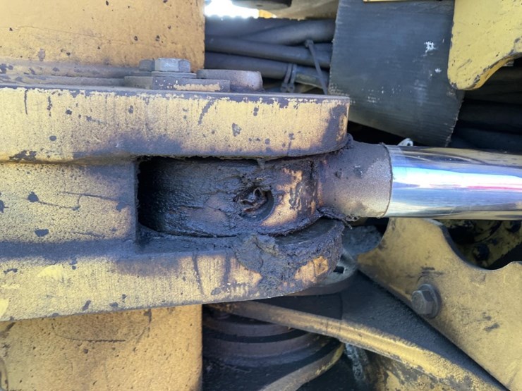 caterpillar-535b-image-24