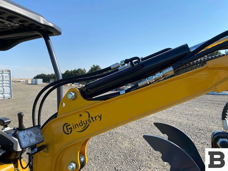 2025-cfg-industrial-qk18r-mini-excavator---eltopia,-wa-image-9