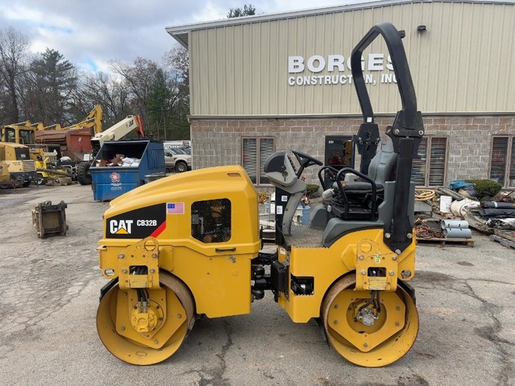 2019-caterpillar-c15-image-2