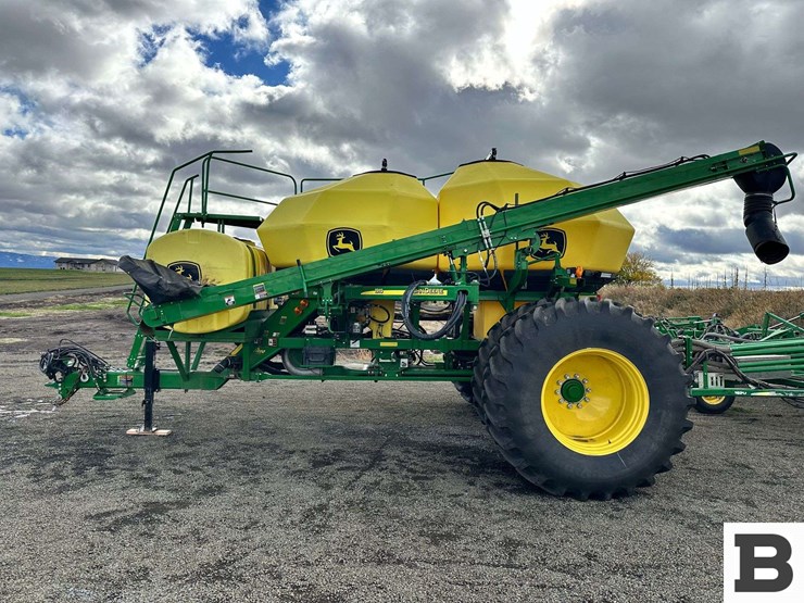 john-deere-1910-image-2