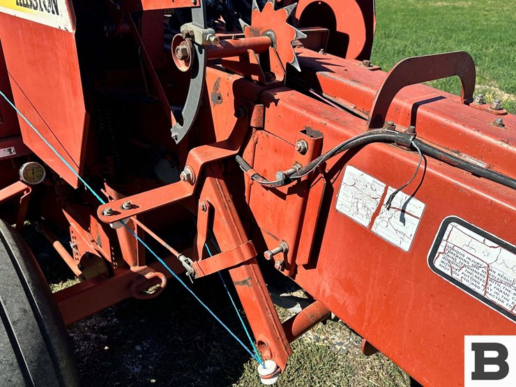 hesston-4655-image-25