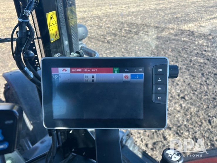 2020-massey-ferguson-8740s-image-57