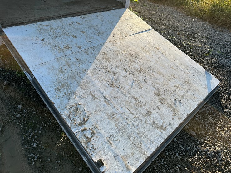 #32839-•-16'-t/a-enclosed-cargo-trailer-vin:-16hpb16244h122978-image-39