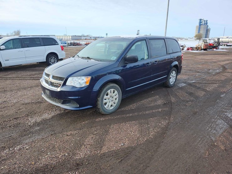 2015-dodge-grand-caravan-se-image-1