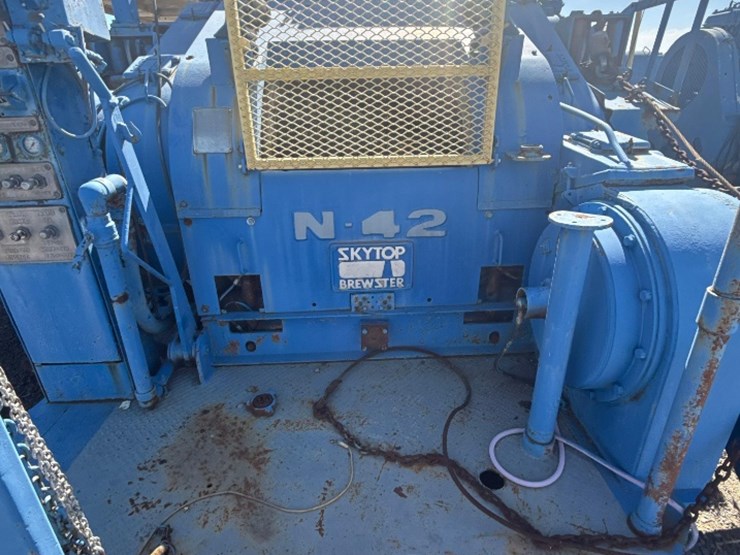 caterpillar-d353-image-3