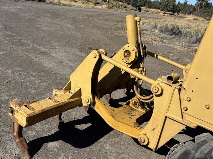 1989-caterpillar-140g-image-44