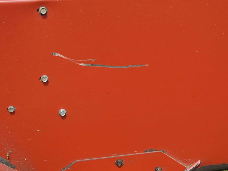 hesston-8550s-self-propelled-mower-conditioner-image-46