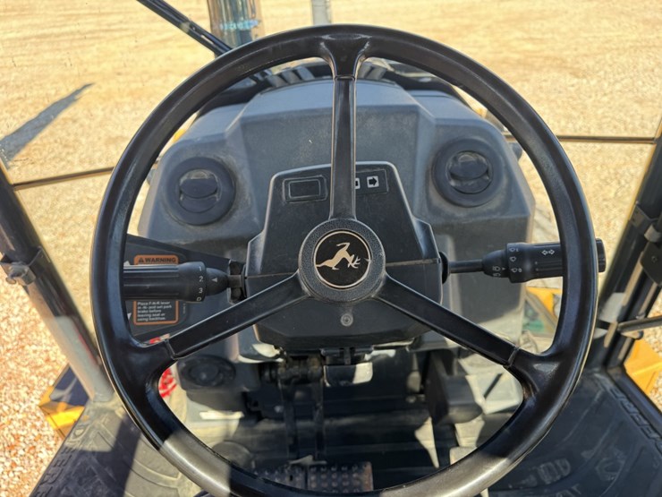 2017-deere-310sl-image-10