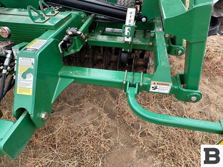 great-plains-2400tm-image-21