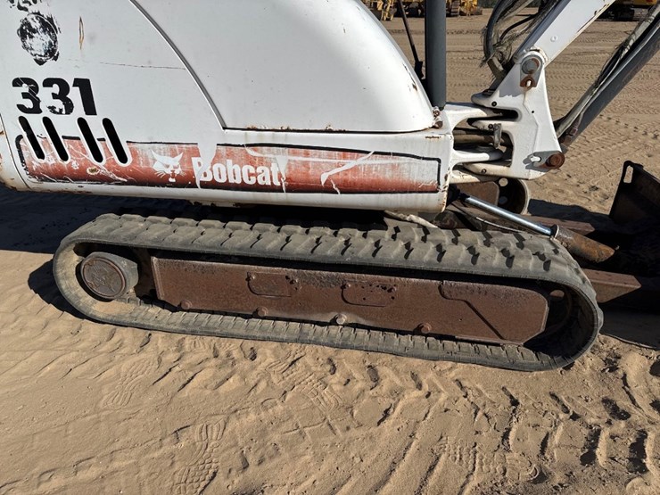 2008-bobcat-331g-image-13