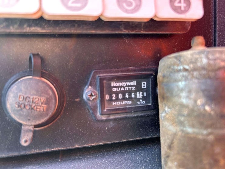 2018-skyjack-sj1056th-image-6