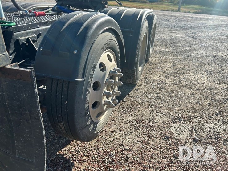 2004-international-9200i-image-18