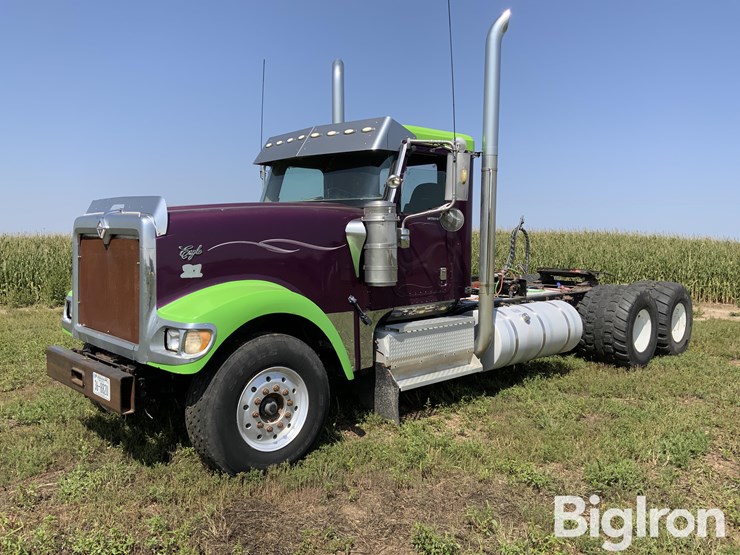 2002-caterpillar-c15-image-1