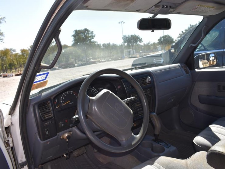 1999-toyota-tacoma-image-6