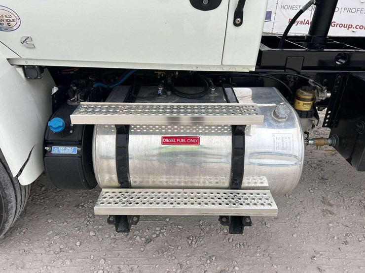 2021-international-mv607-image-27